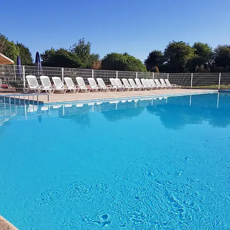 Alice Blue With Airco & Shared Pool By Interhome *
