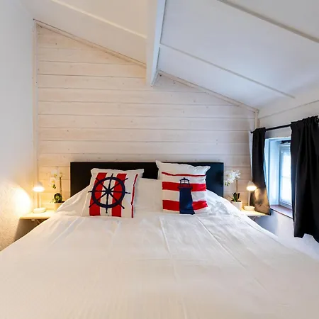 Сasa de vacaciones Alice Blue With Airco & Shared Pool By Interhome *
