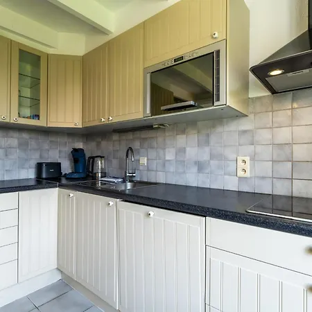 Prázdninový dům Alice Blue With Airco & Shared Pool By Interhome *